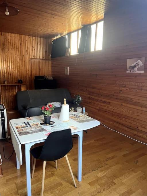 Studio Hyper Centre Tulle Appartement Buitenkant foto
