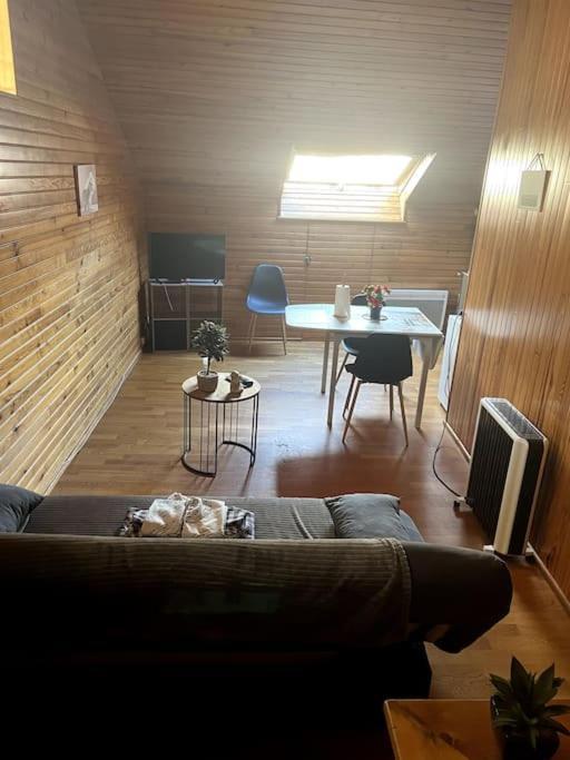 Studio Hyper Centre Tulle Appartement Buitenkant foto