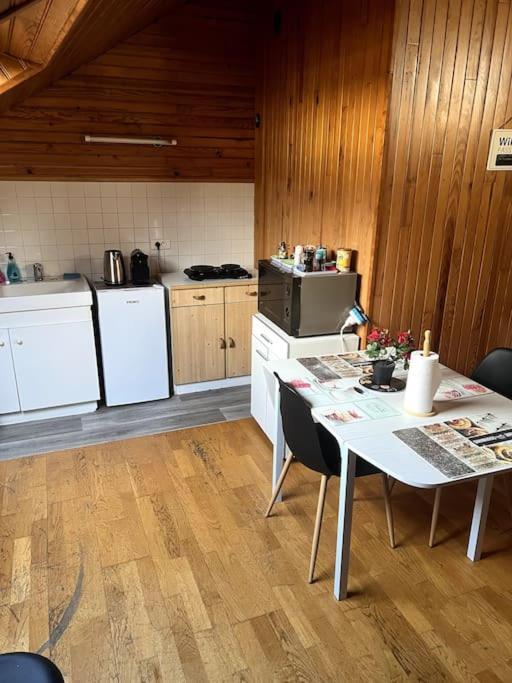 Studio Hyper Centre Tulle Appartement Buitenkant foto